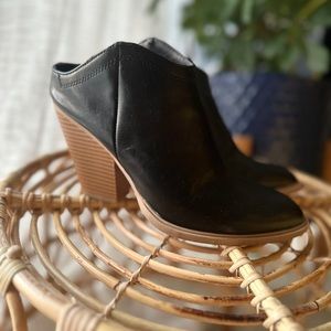Dolce Vita Black Stacked Heel Bootie